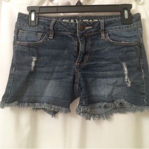 Distressed bullhead shorts